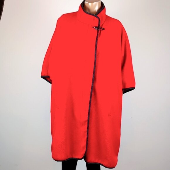 Vintage Laura Red Cape Black Trim Romantic Winter Poncho Coat Formal Christmas - Picture 2 of 15